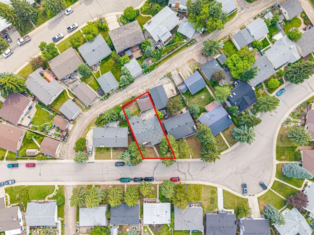 5689 Brenner Crescent NW, Calgary — photo 3 of 44