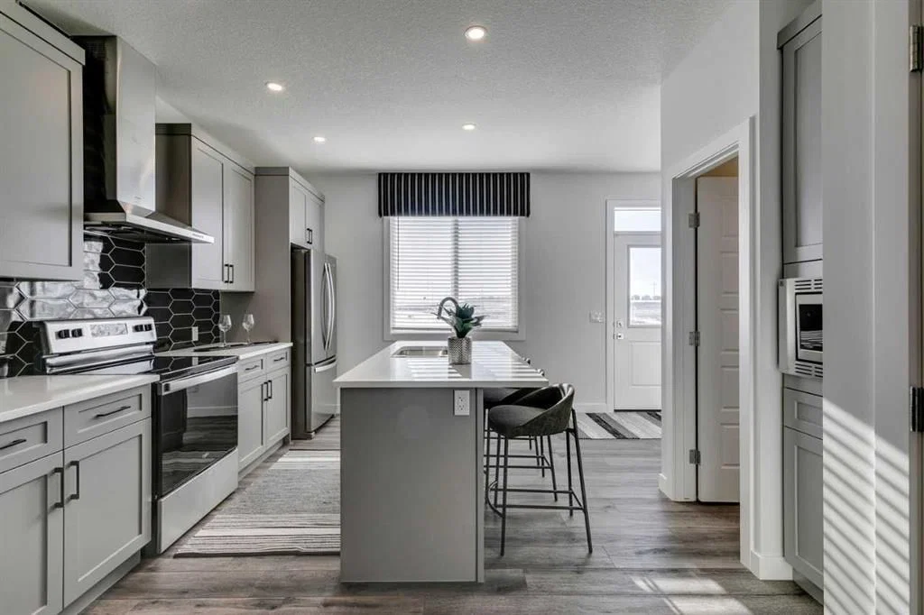 148 Snowberry Common SE, Calgary — photo 3 of 9