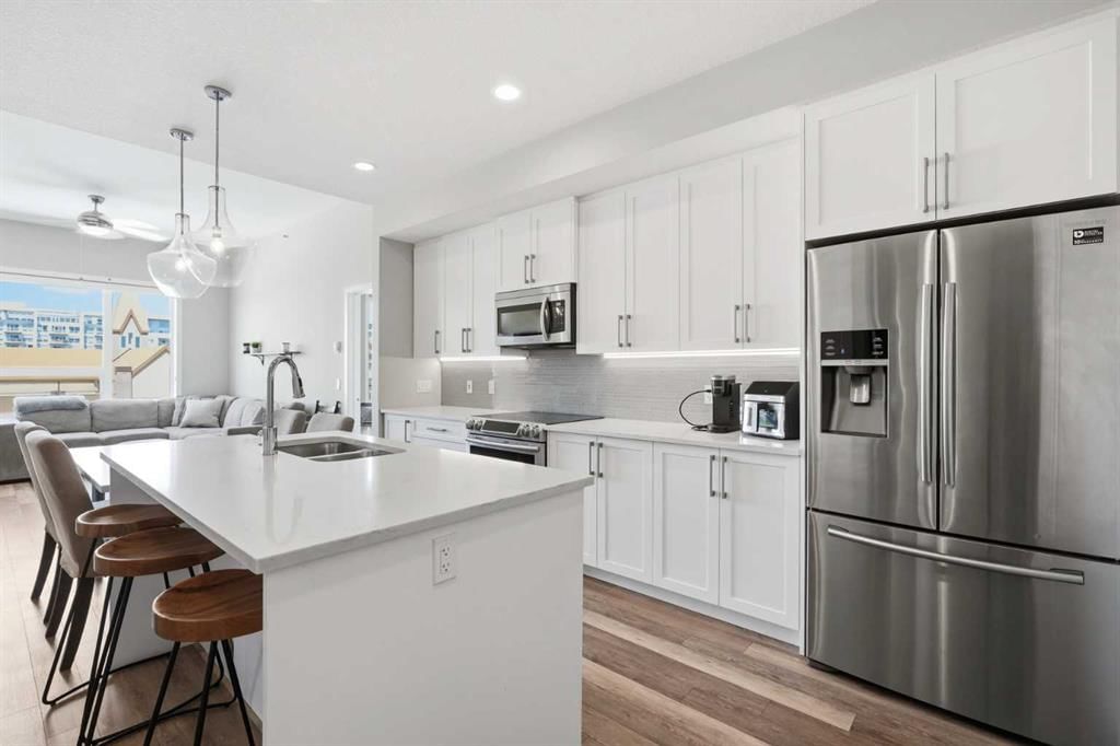 404, 8530 8A Avenue SW, Calgary — main listing photo