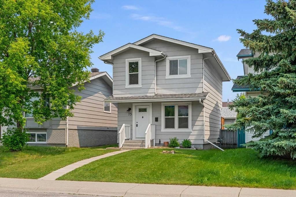 73 Sunvale Crescent SE, Calgary — photo 2 of 46