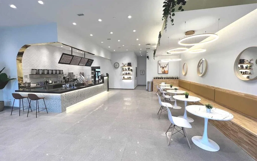 3941 University Avenue NW, Calgary — main listing photo