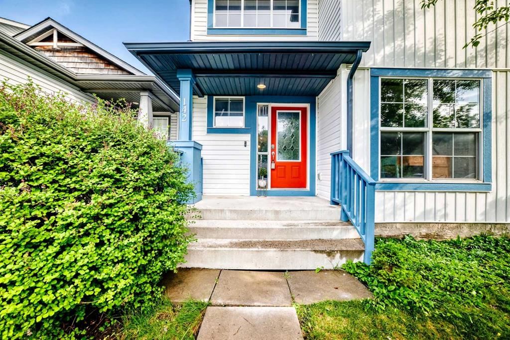 142 AUBURN BAY Heights SE, Calgary — photo 3 of 48