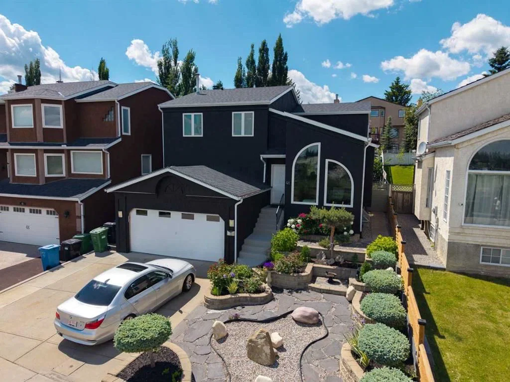 41 Sidon Crescent SW, Calgary — main listing photo
