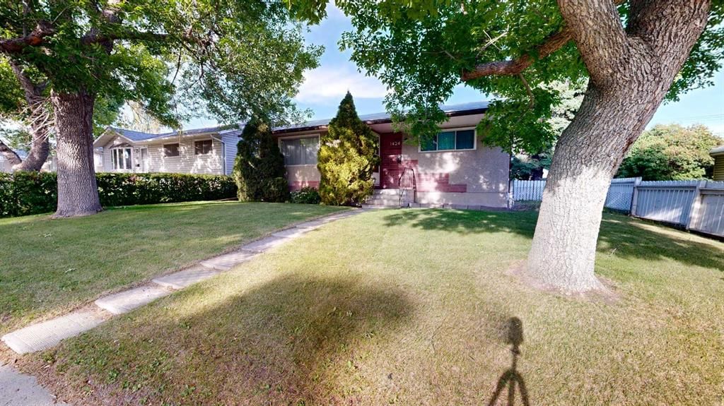 1424 Radisson Drive SE, Calgary — photo 4 of 34
