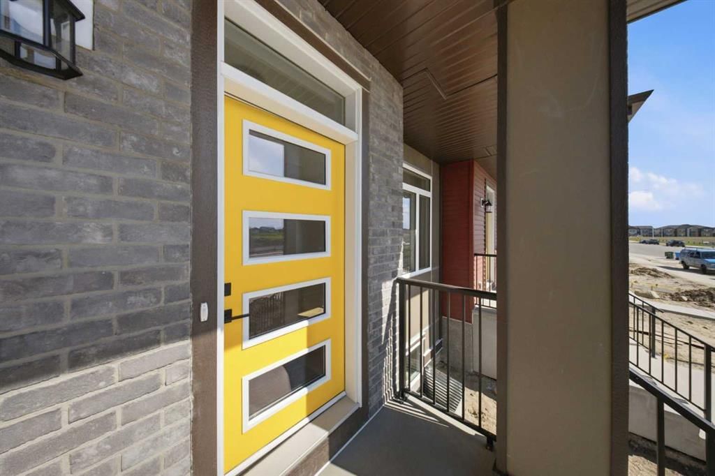 418 Belvedere Boulevard SE, Calgary — photo 2 of 29