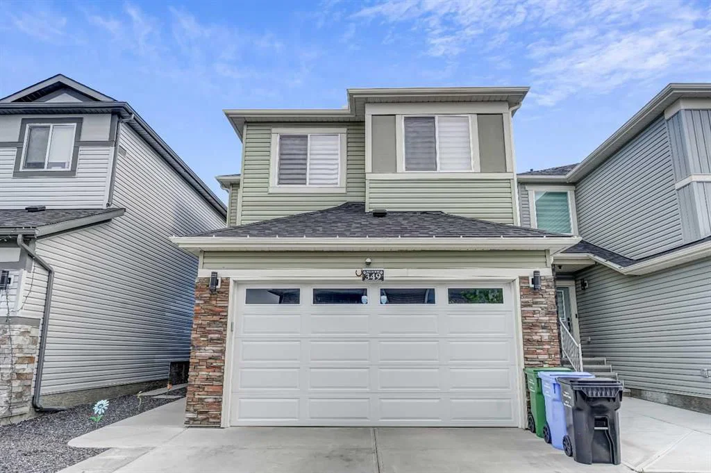 349 Corner Meadows Way NE, Calgary — photo 4 of 45