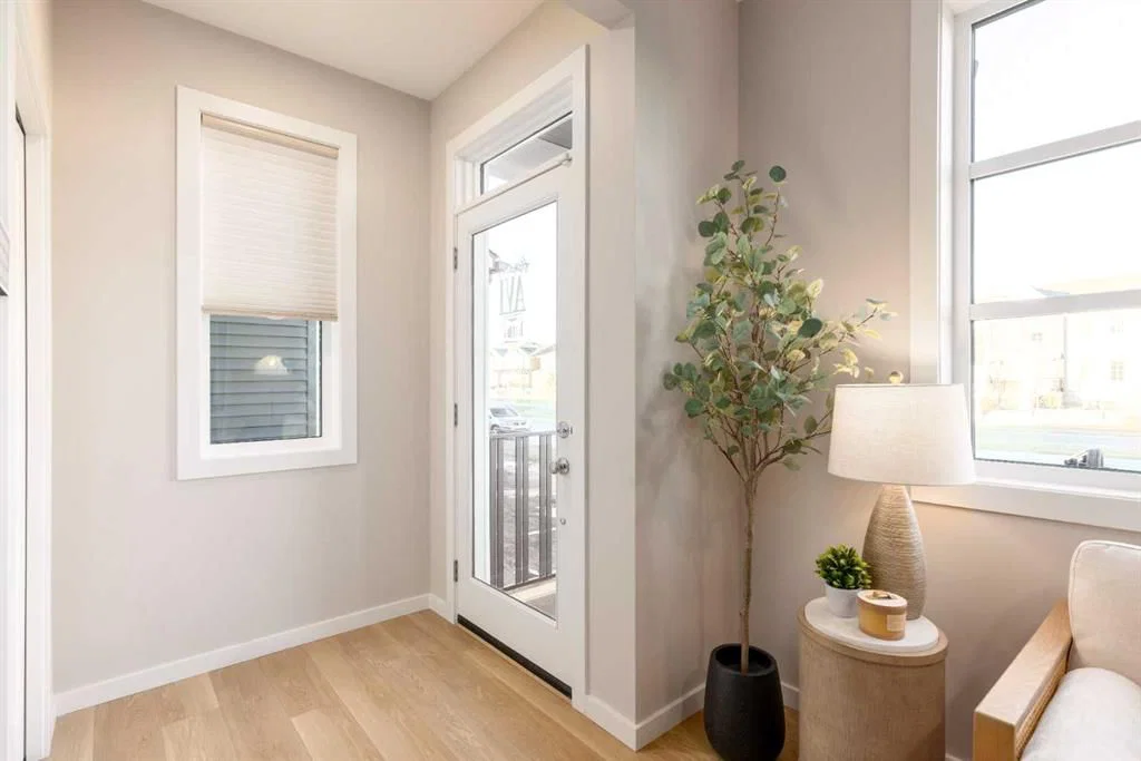 140 Heirloom Street SE, Calgary — photo 5 of 23