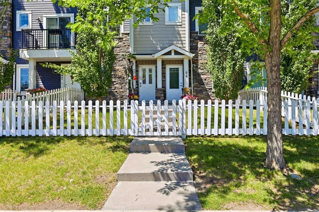 43, 300 Marina Drive, Chestermere — main listing photo