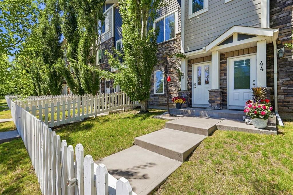 43, 300 Marina Drive, Chestermere — photo 3 of 36