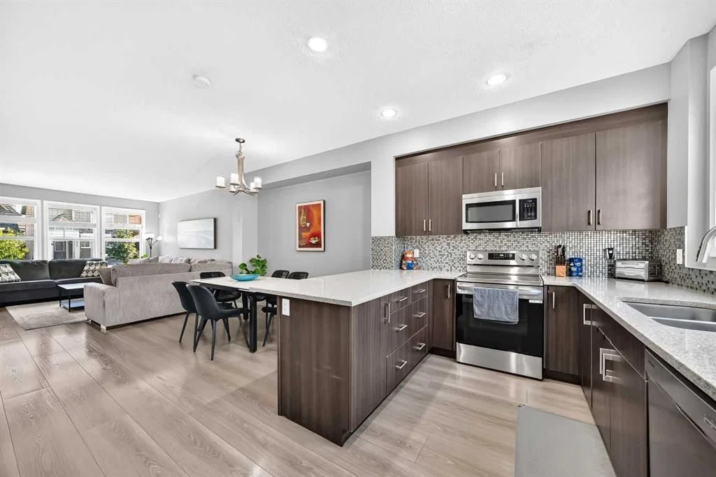 4016 New Brighton Grove SE, Calgary — photo 5 of 31