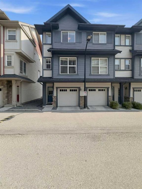 28 New Brighton Point SE, Calgary — main listing photo