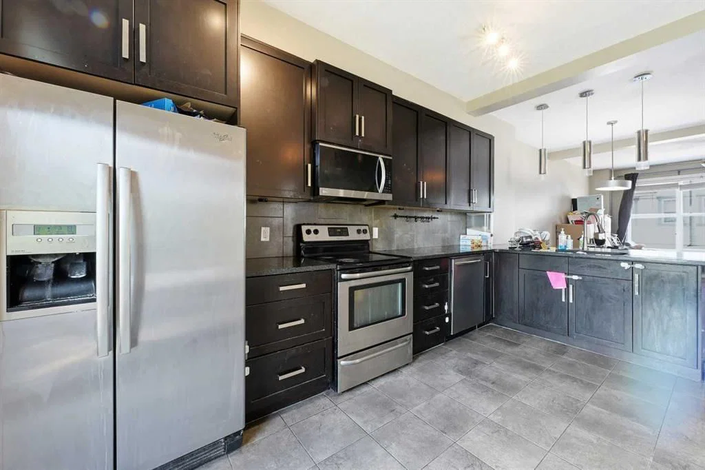 28 New Brighton Point SE, Calgary — photo 4 of 26