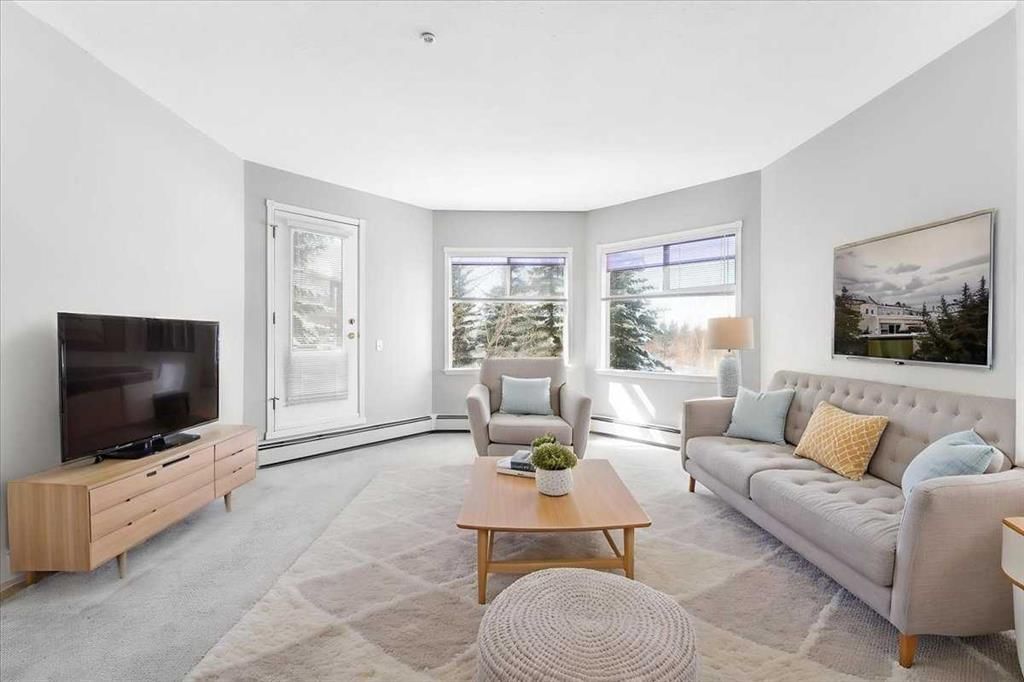 302, 200 Lincoln Way SW, Calgary — photo 5 of 34