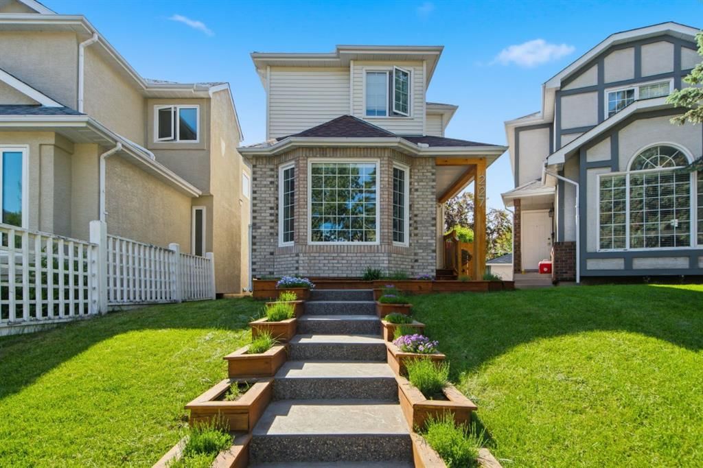 227 Coachway Road SW, Calgary — main listing photo
