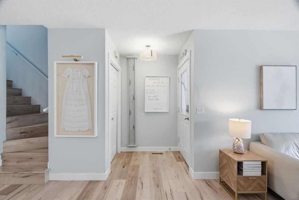 227 Coachway Road SW, Calgary — photo 3 of 50