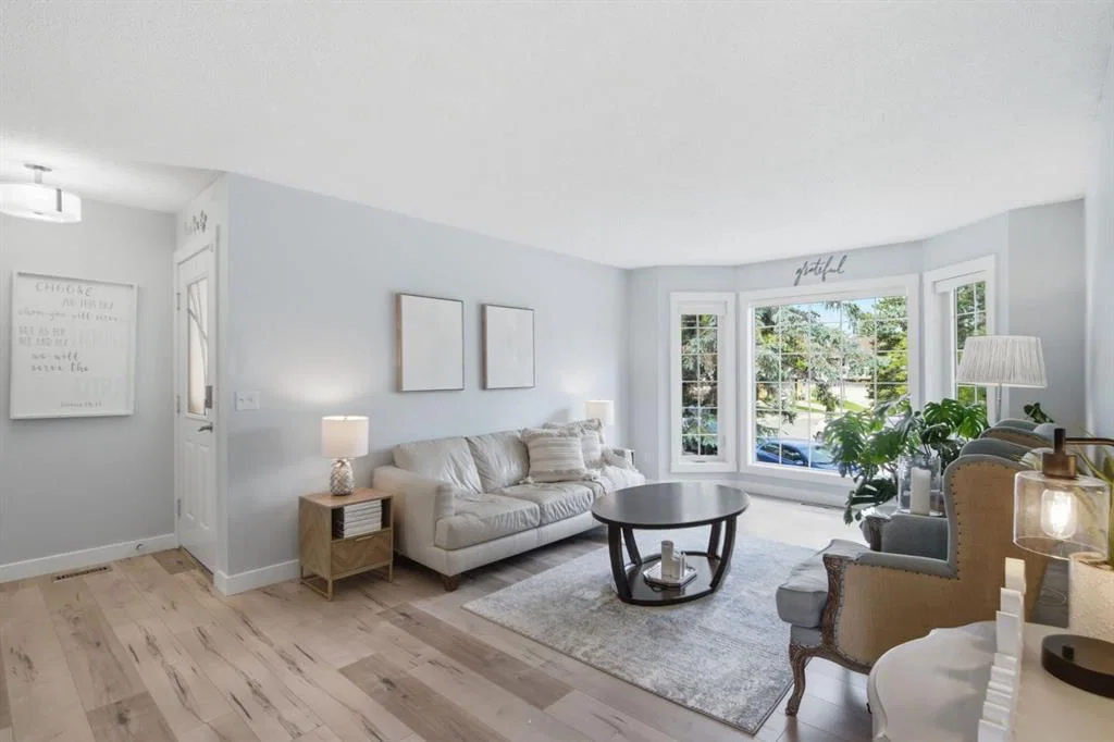 227 Coachway Road SW, Calgary — photo 4 of 50