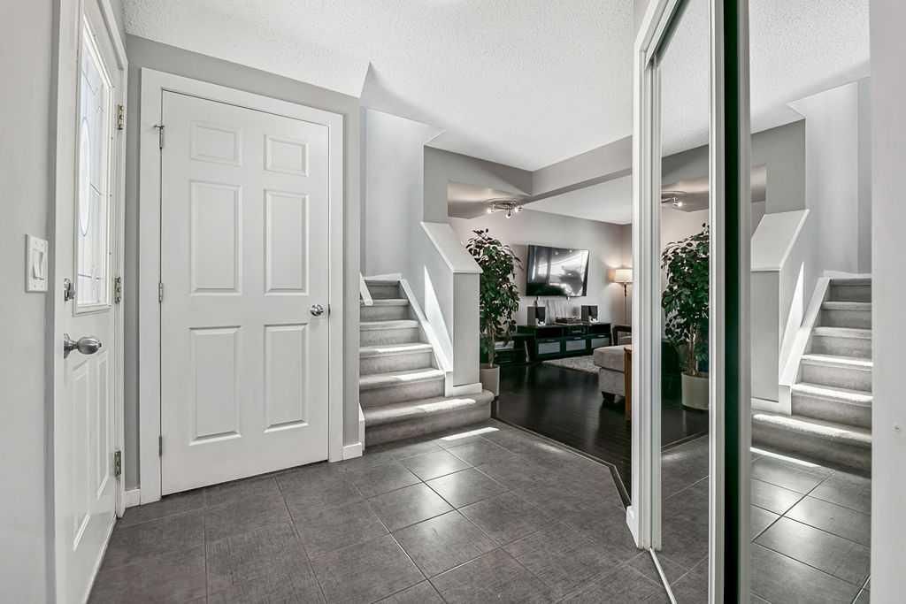 113 Harvest Oak Rise NE, Calgary — photo 5 of 47