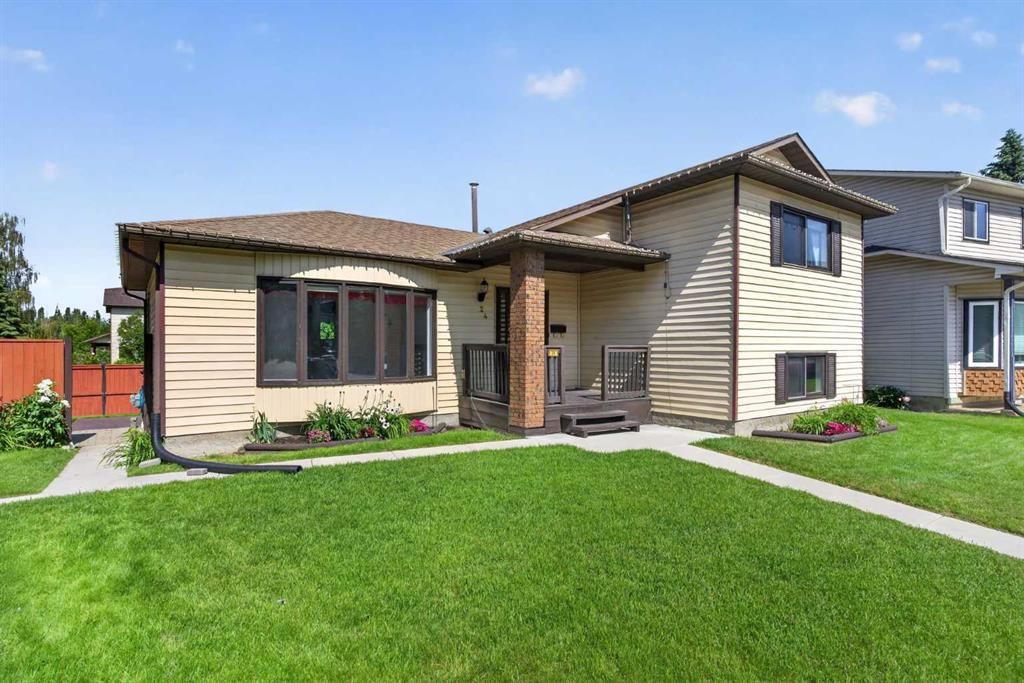 24 Mckenna Mews SE, Calgary — main listing photo