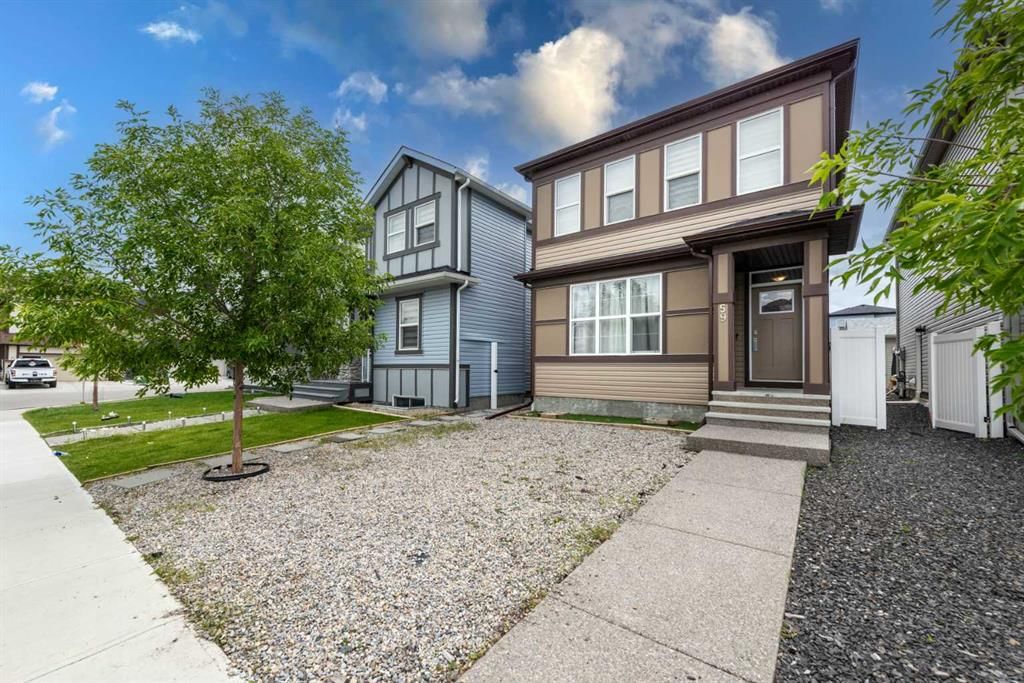 59 Cornerbrook Avenue NE, Calgary — photo 2 of 41