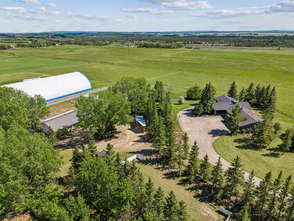 243036 Range Road 34, Rural Rocky View County — main listing photo