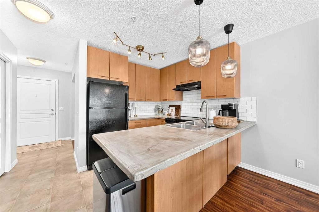 309, 5115 Richard Road SW, Calgary — photo 3 of 33