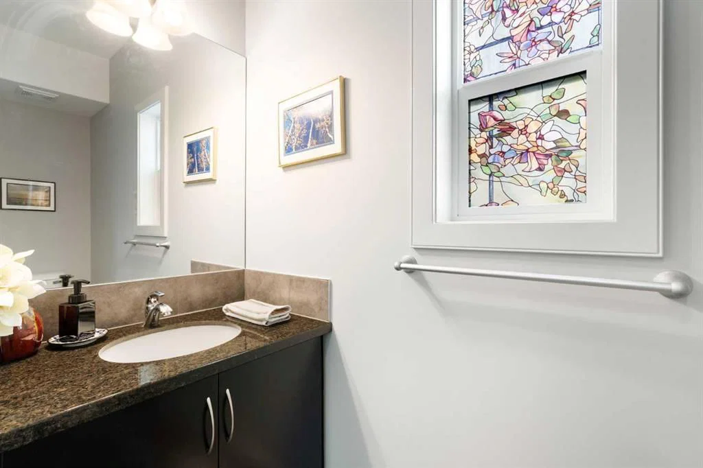 70 Everwoods Park SW, Calgary — photo 3 of 41