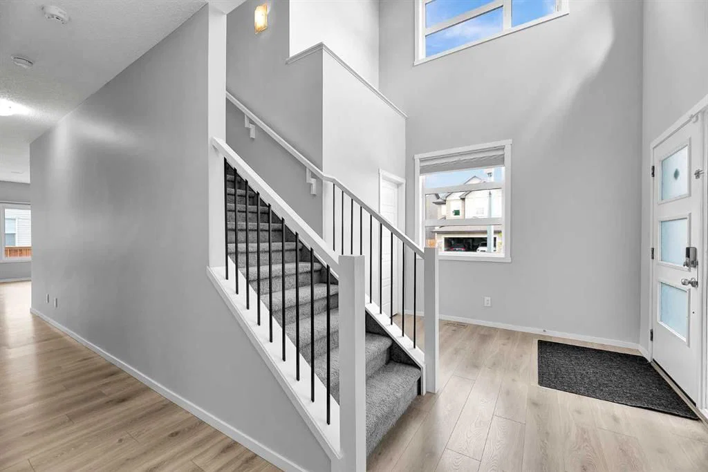 300 Walgrove Boulevard SE, Calgary — photo 3 of 50