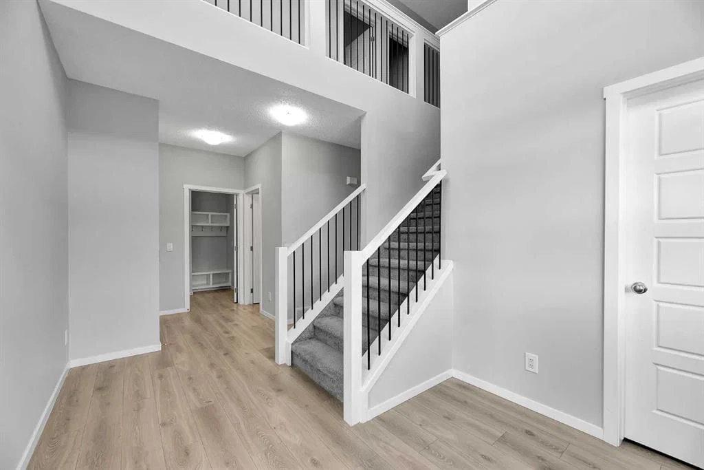 300 Walgrove Boulevard SE, Calgary — photo 4 of 50