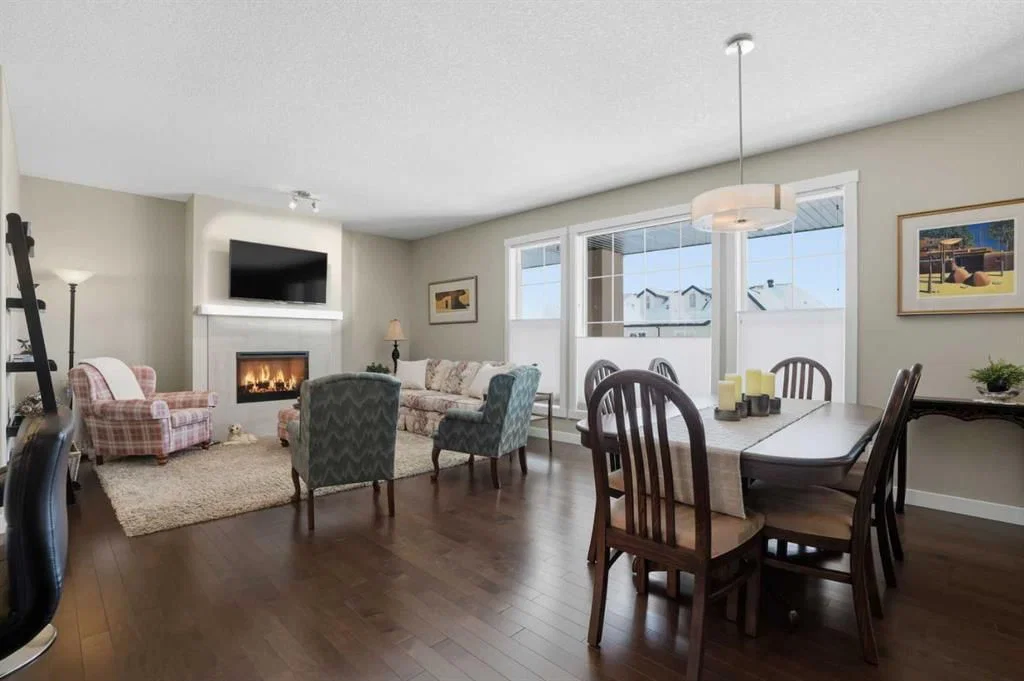 26 Cranbrook Villas SE, Calgary — photo 4 of 40