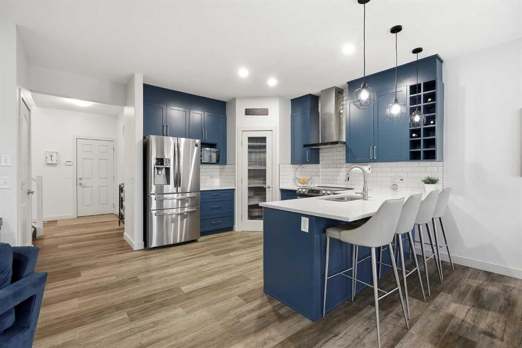 107 Everwoods Park SW, Calgary — photo 3 of 23