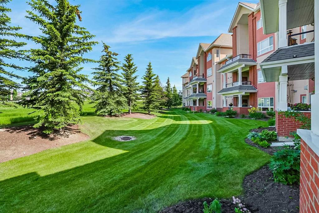 110, 60 Sierra Morena Landing SW, Calgary — photo 4 of 42