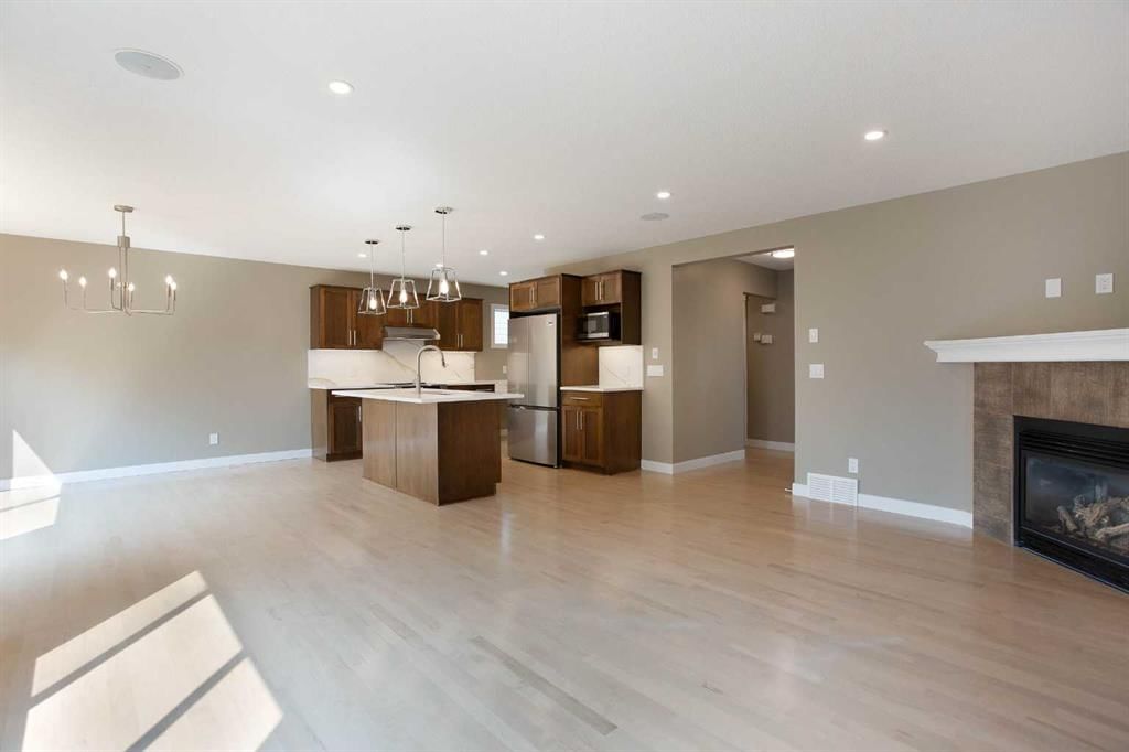 714 Auburn Bay Heights SE, Calgary — photo 4 of 31
