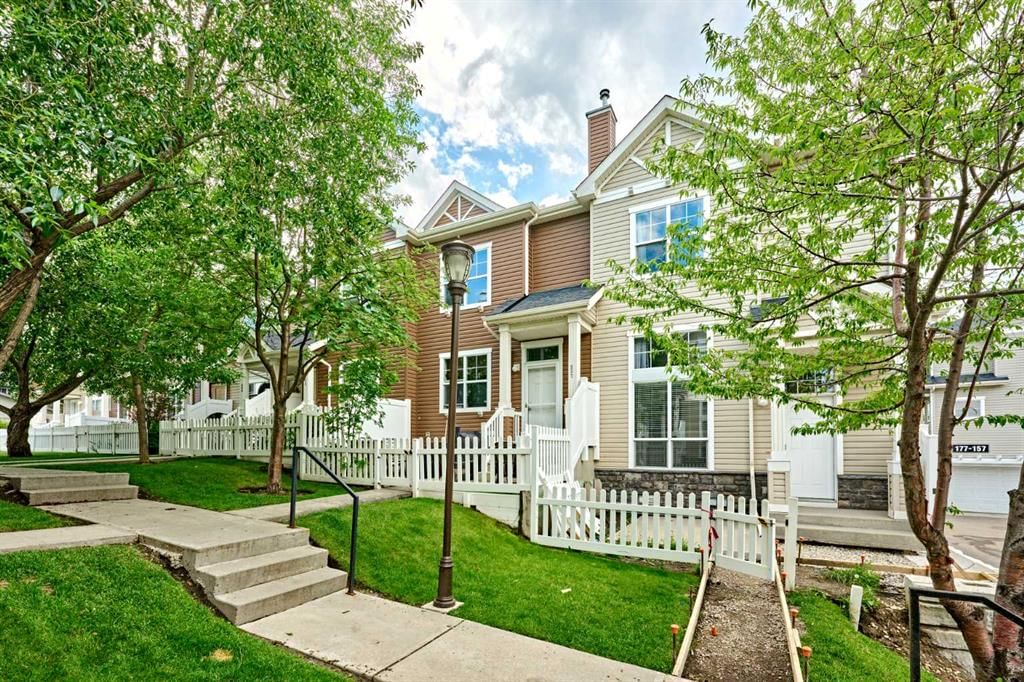 225 ELGIN Gardens SE, Calgary — photo 4 of 44