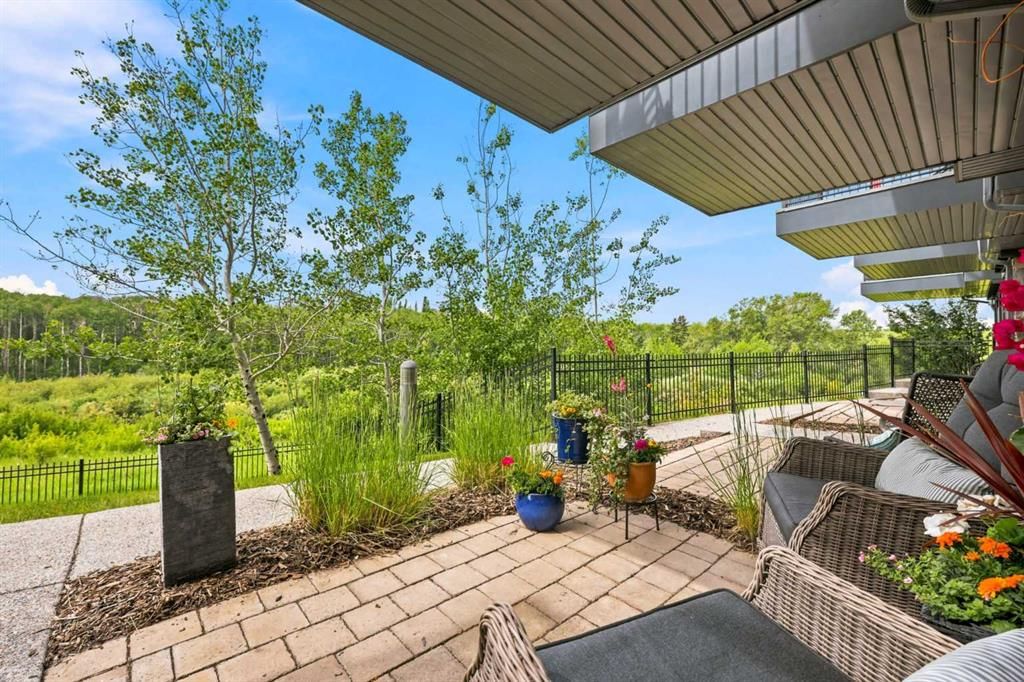 153 Ascot Point SW, Calgary — photo 3 of 38