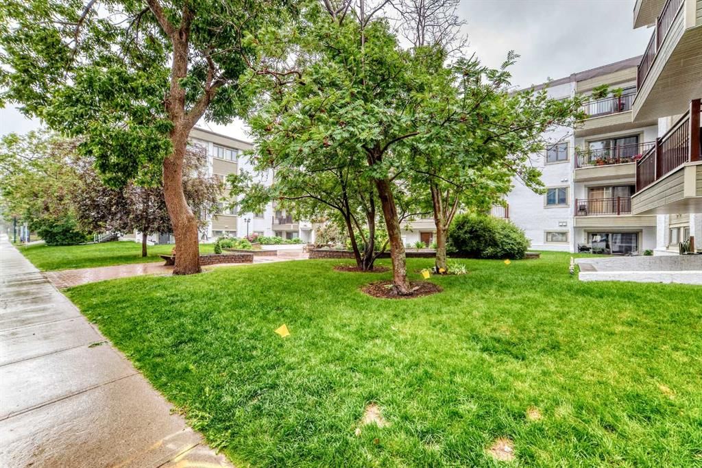 108, 723 57 Avenue SW, Calgary — photo 3 of 50