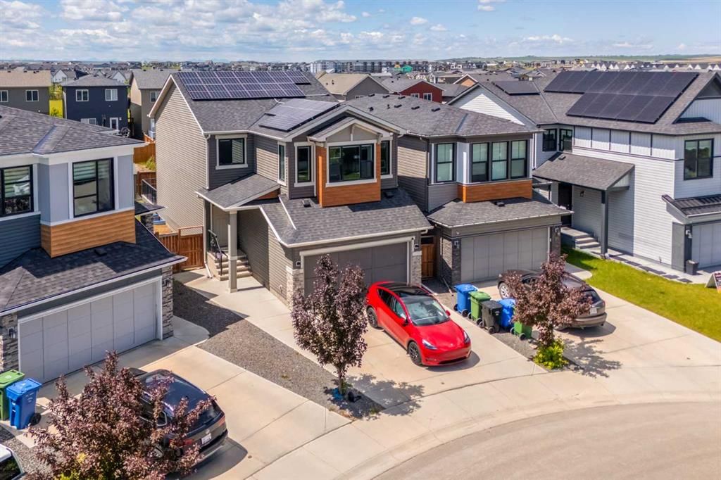 35 Howse Manor NE, Calgary — main listing photo