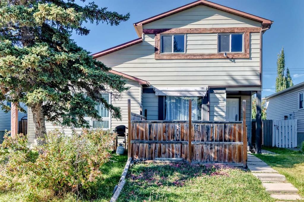 197 Cedardale Road SW, Calgary — photo 2 of 46