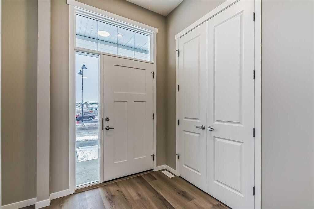 1040 Mahogany Boulevard SE, Calgary — photo 2 of 31