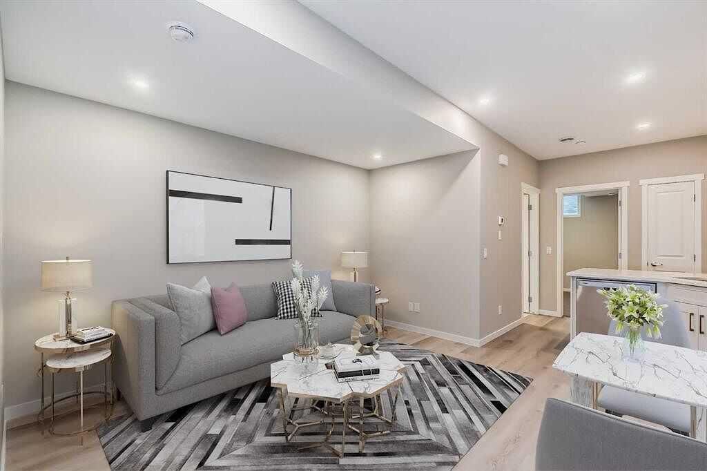 1040 Mahogany Boulevard SE, Calgary — photo 5 of 31