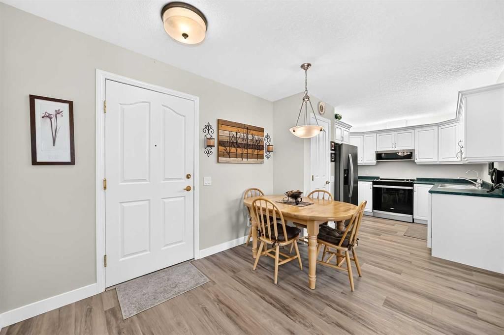 3347, 1818 Simcoe Boulevard SW, Calgary — photo 4 of 47