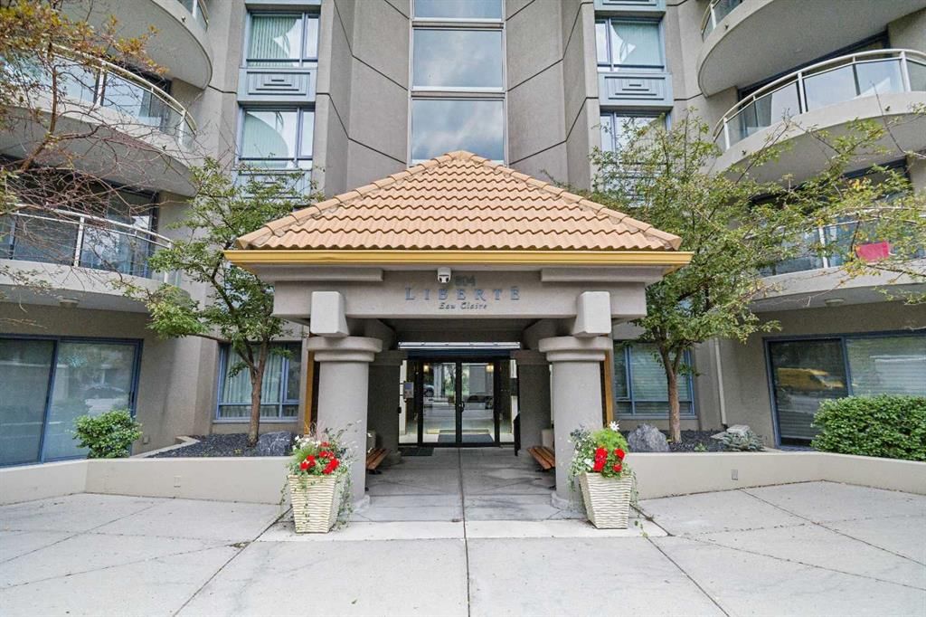 Main photo