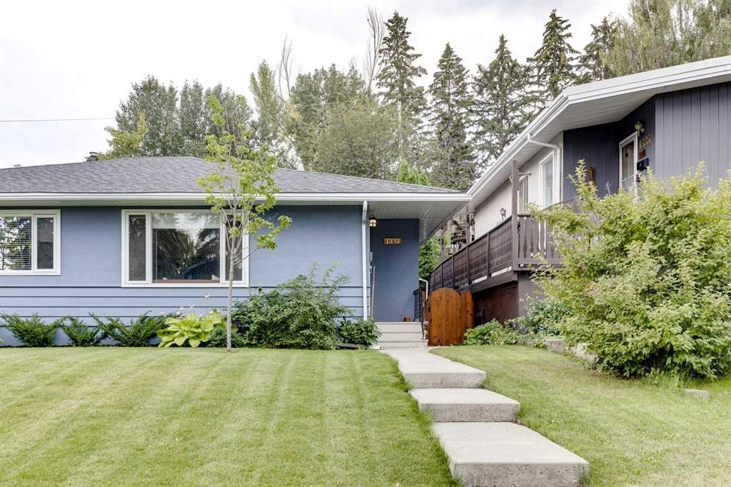 1333 Rosehill Drive NW, Calgary — main listing photo