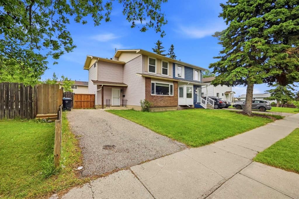 5608 Rundlehorn Drive NE, Calgary — photo 3 of 36