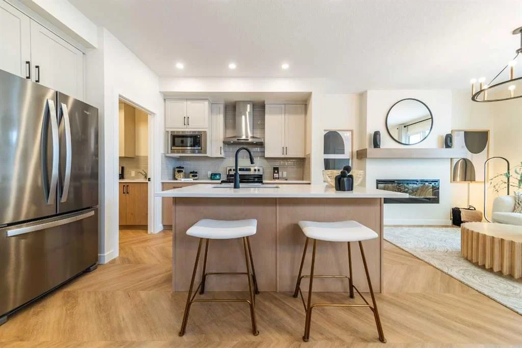 79 Lewiston Park NE, Calgary — photo 2 of 12