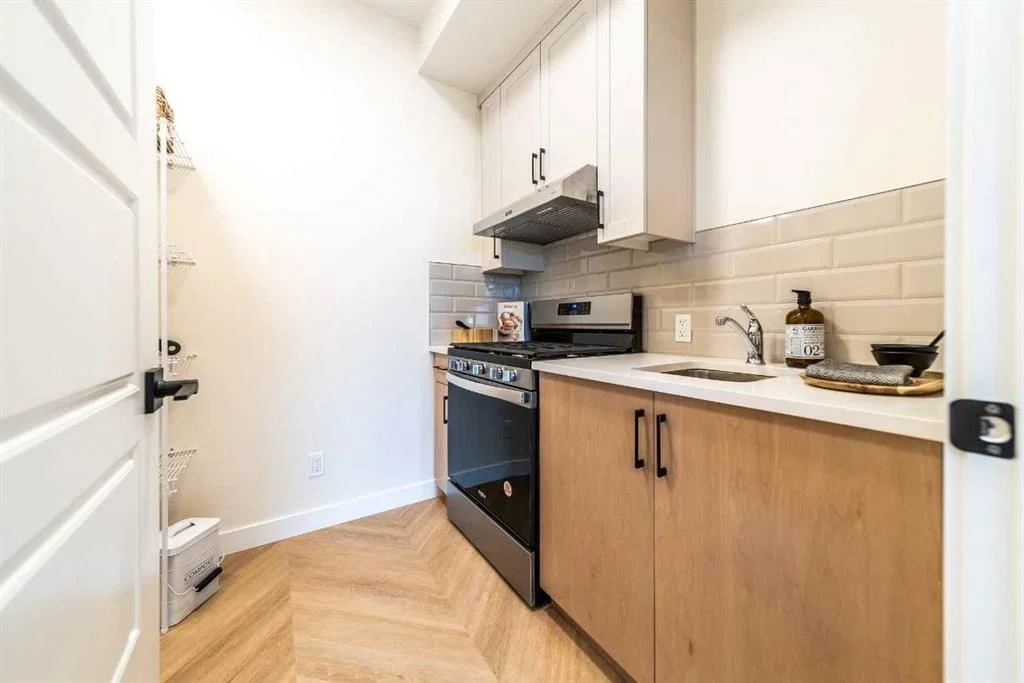 79 Lewiston Park NE, Calgary — photo 3 of 12