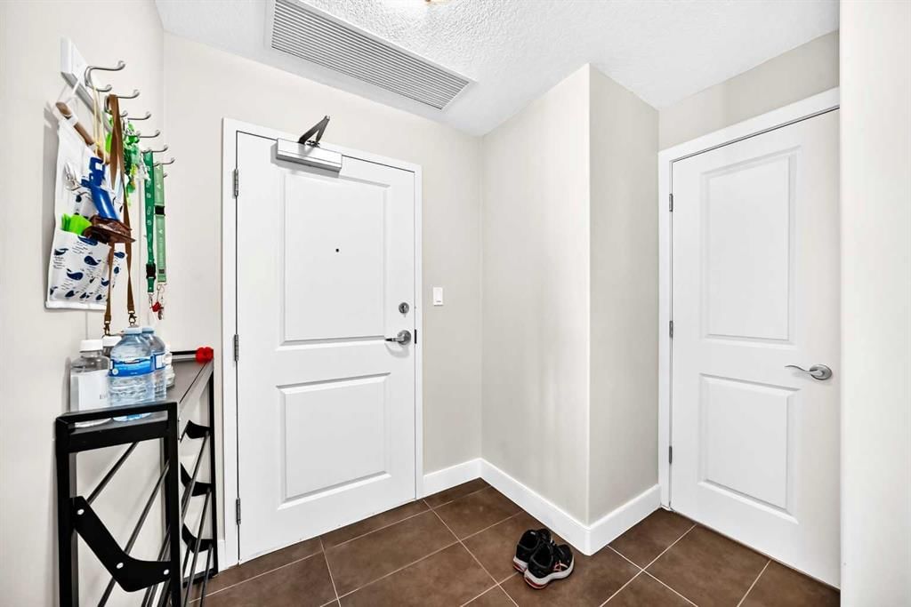 1407, 77 Spruce Place SW, Calgary — photo 4 of 44