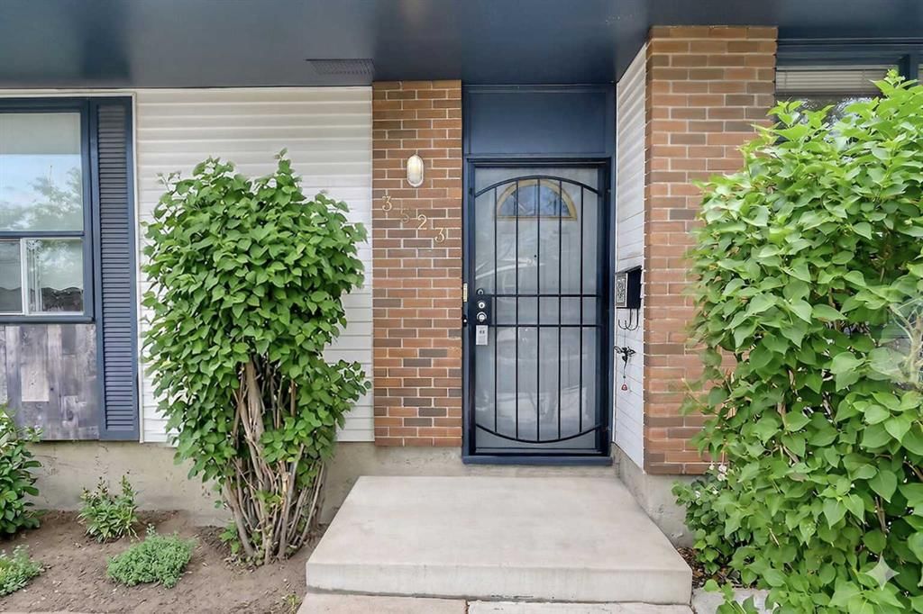 3523 48 Street NE, Calgary — photo 2 of 47