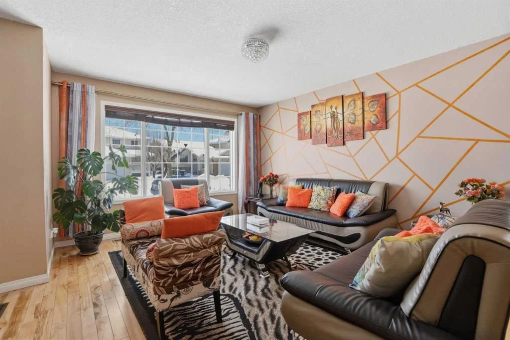 5221 Coral Shores Drive NE, Calgary — photo 5 of 45