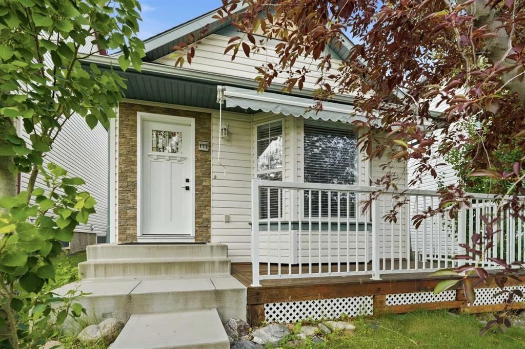 110 Bridlewood Avenue SW, Calgary — photo 2 of 28