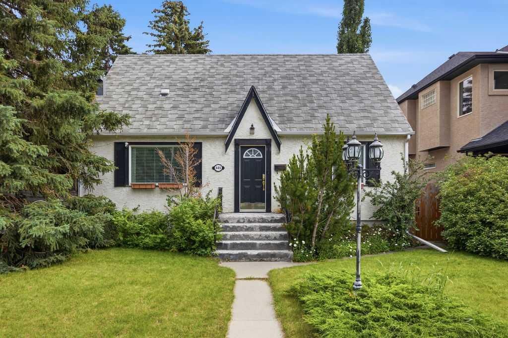 445 29 Avenue NW, Calgary — main listing photo